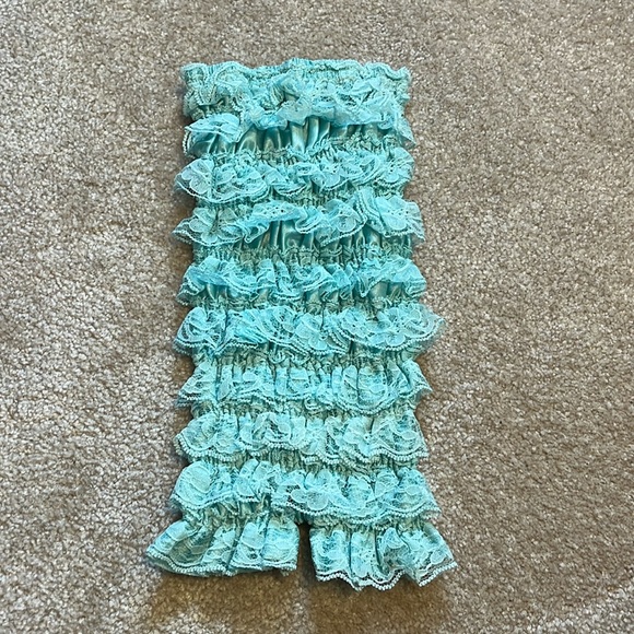 New Infant Lace Romper - Picture 1 of 1